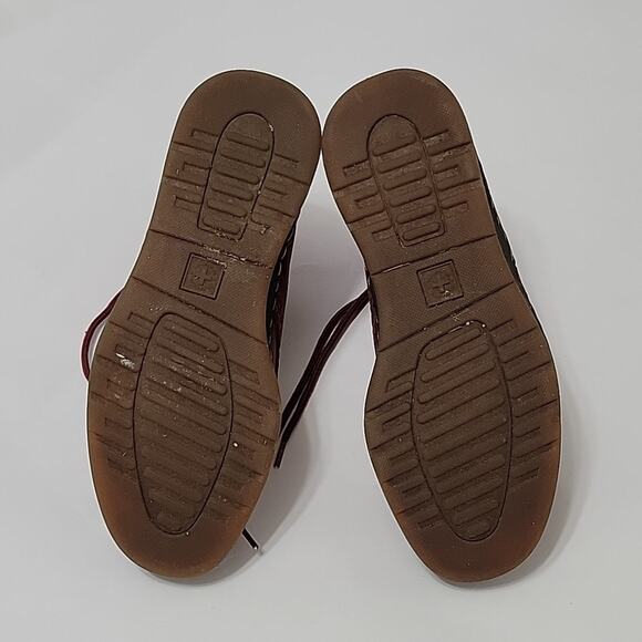 Ugg Telkes Boots - Picture 9 of 11